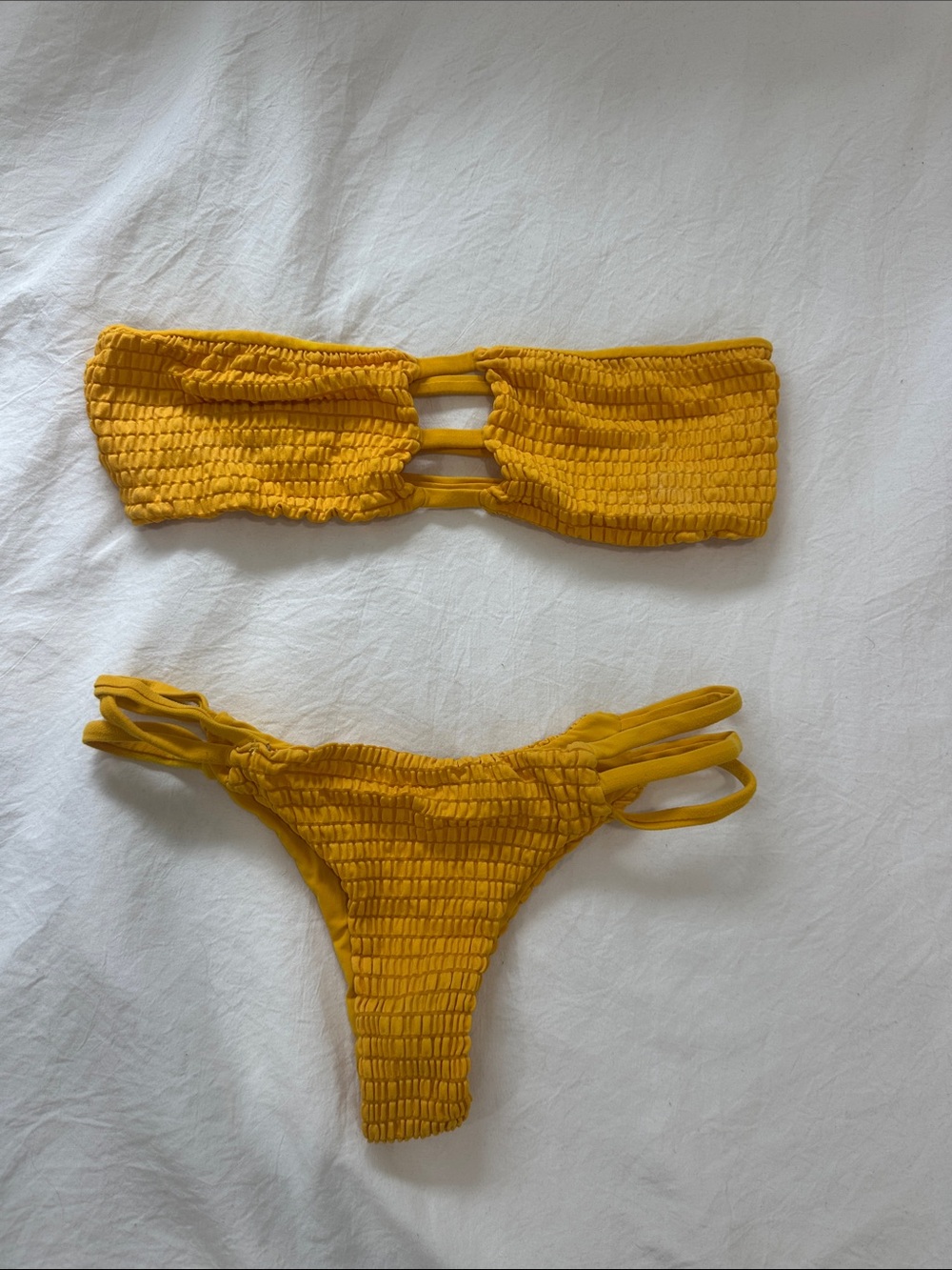 San lorenzo yellow suit